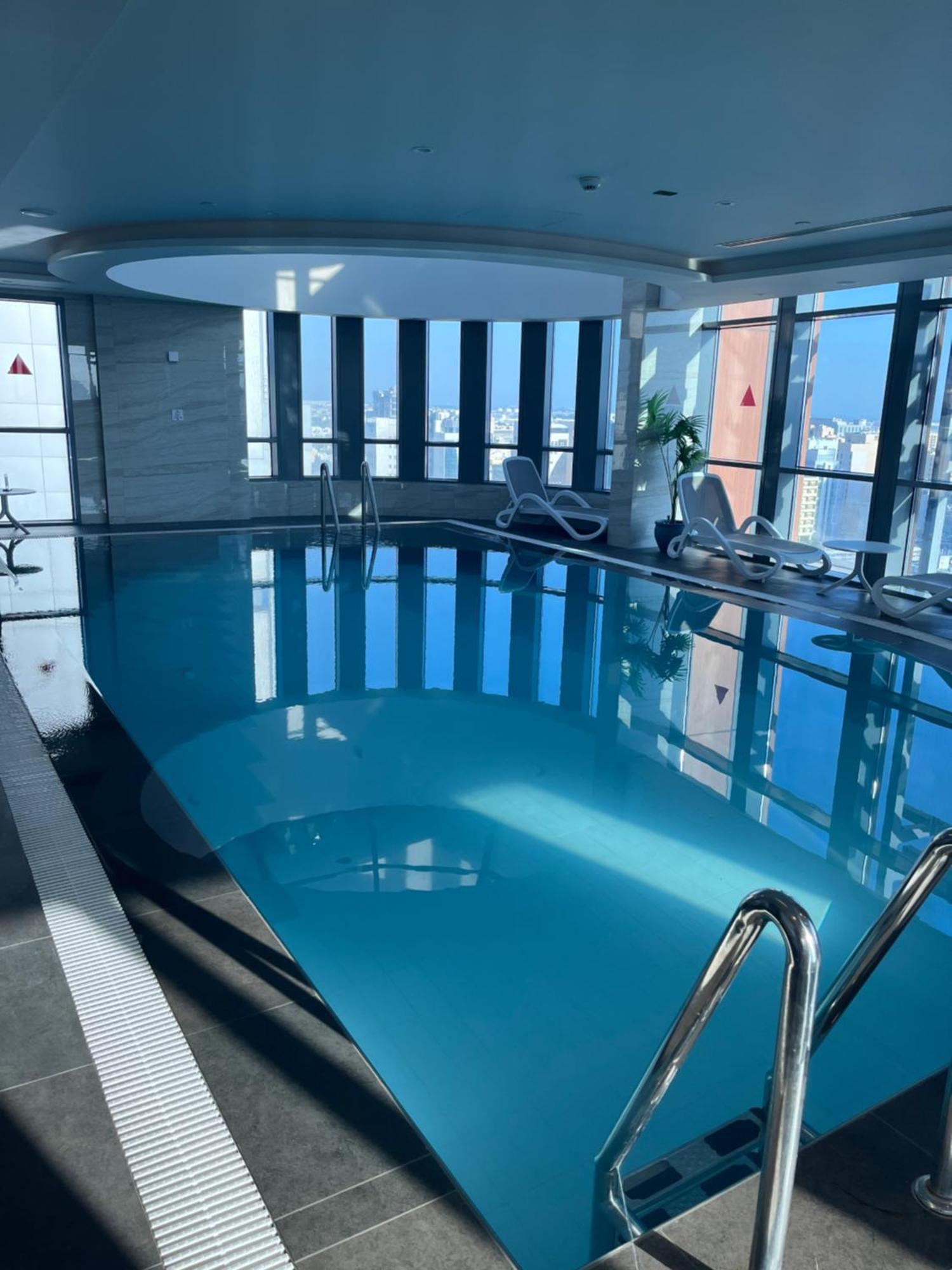 C - Hotel And Suites Доха Екстериор снимка