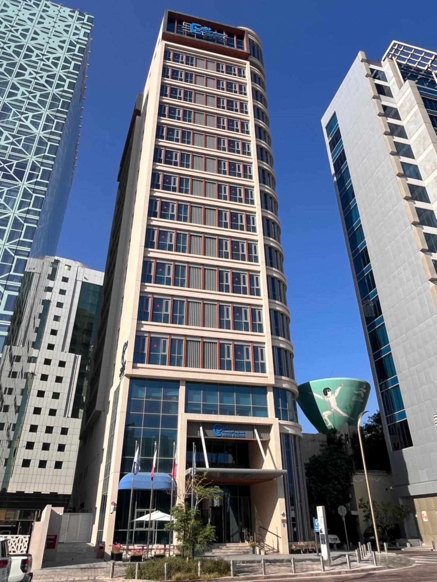 C - Hotel And Suites Доха Екстериор снимка