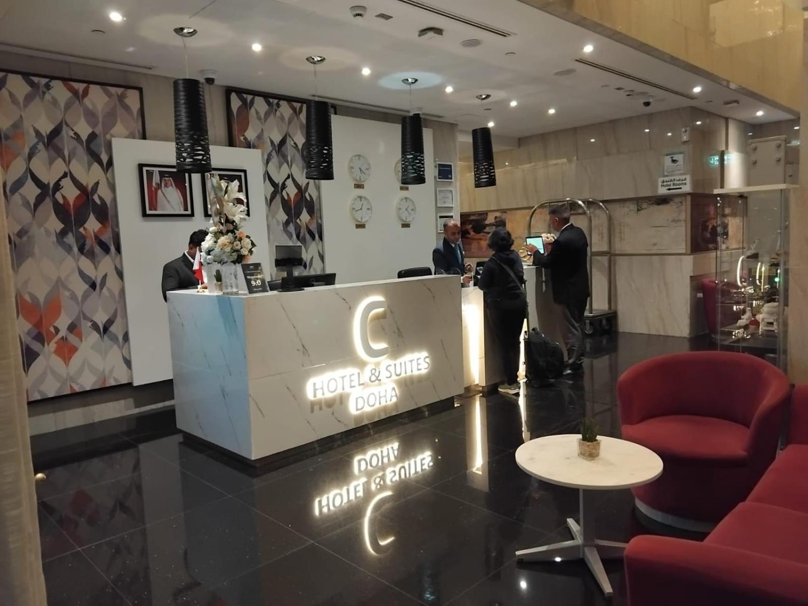 C - Hotel And Suites Доха Екстериор снимка